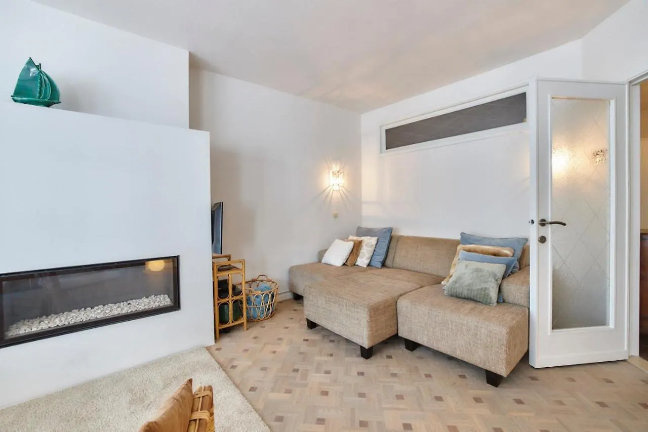 Apartment Peerd Oostende Belgium